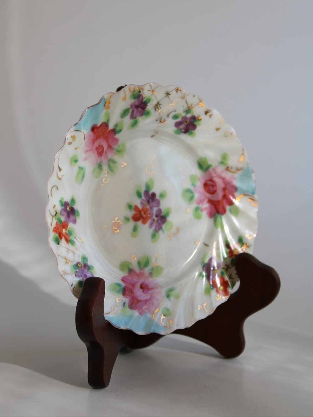 Vintage Floral Hand-Painted Decorative Plate with Gold Accents